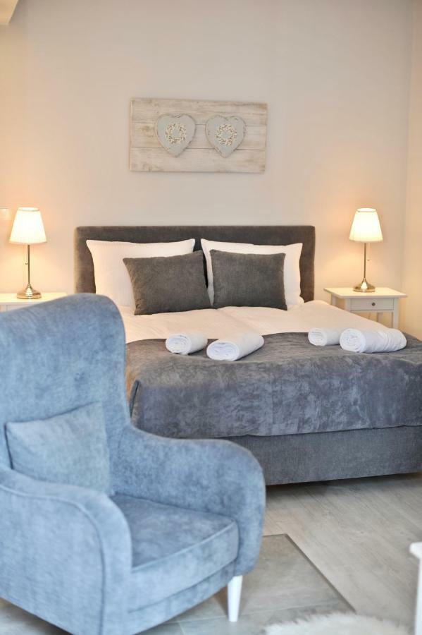 Apartamenty Porto Eli Rowy  Esterno foto